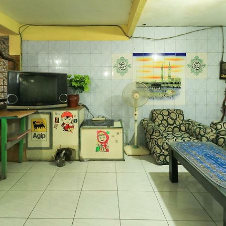 Dharmawati Homestay Syariah At Terminal Purabaya Waru Eksteriør billede
